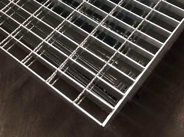 modern wire mesh fence